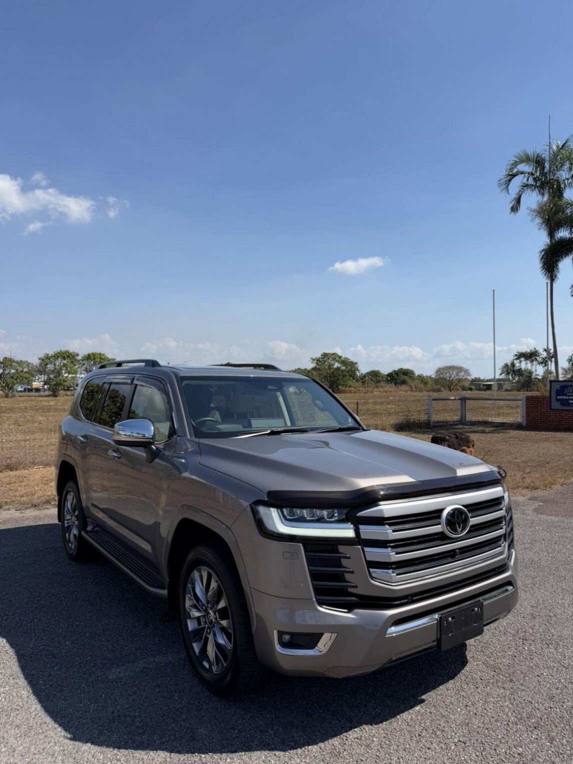 2025 Toyota Land Cruiser Sahara ZX, featured vehicle in Dili